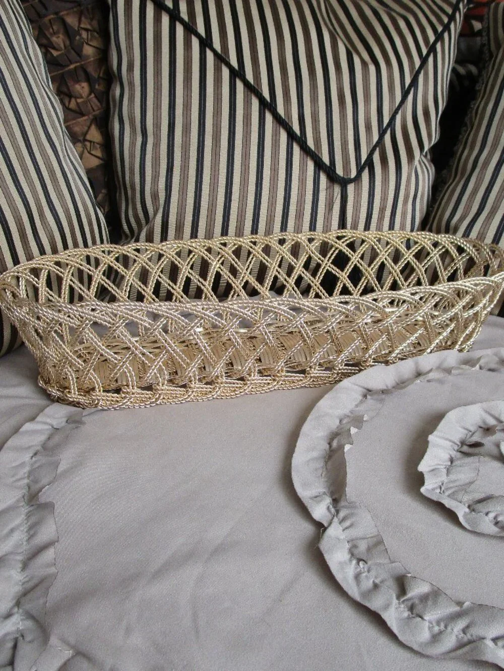 oblong golden wire basket